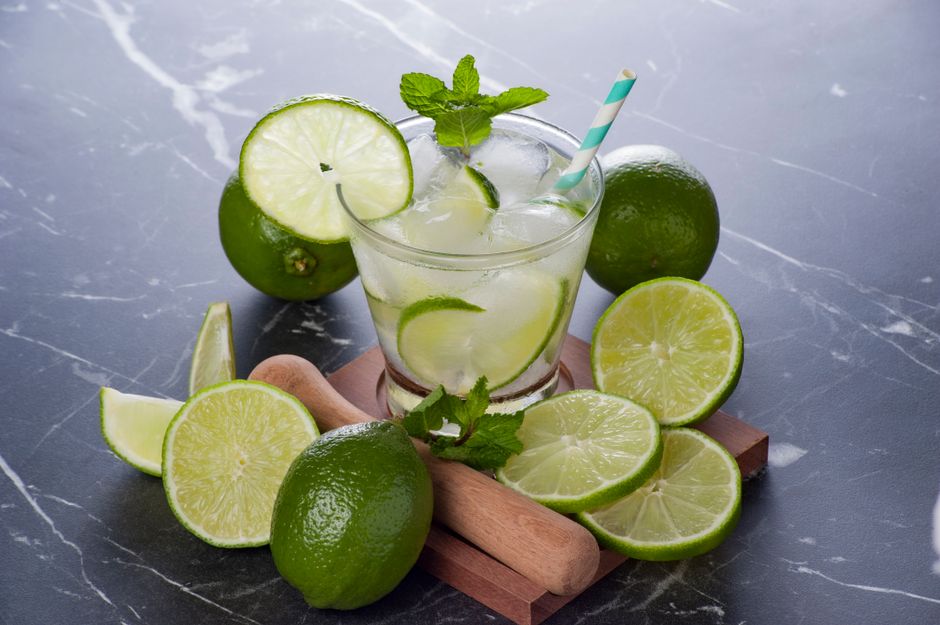 Berry Caipirinha