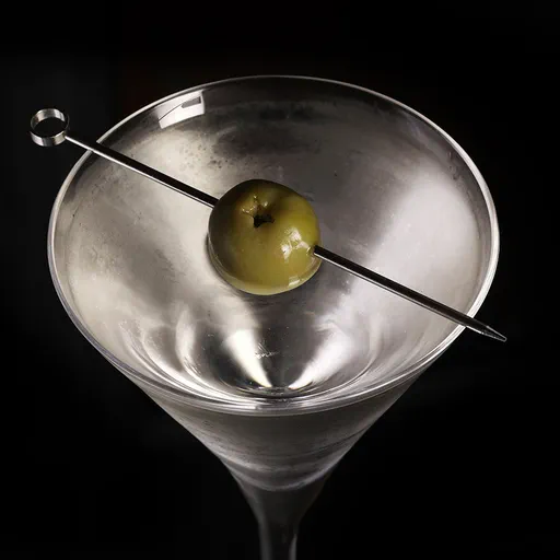 Dry Martini (2:1 ratio) Wet